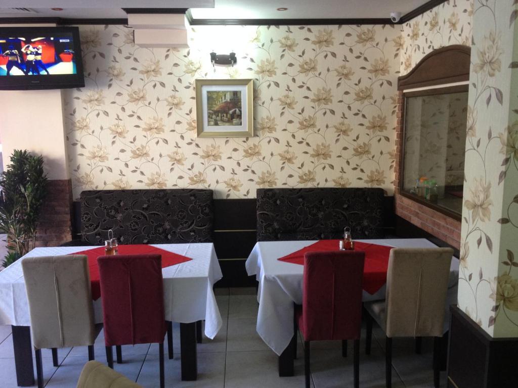 Hotel Elena Veliko Tarnovo Luaran gambar
