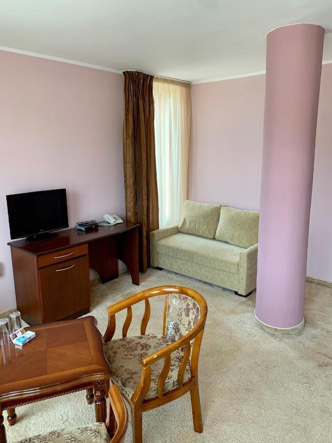 Hotel Elena Veliko Tarnovo Luaran gambar