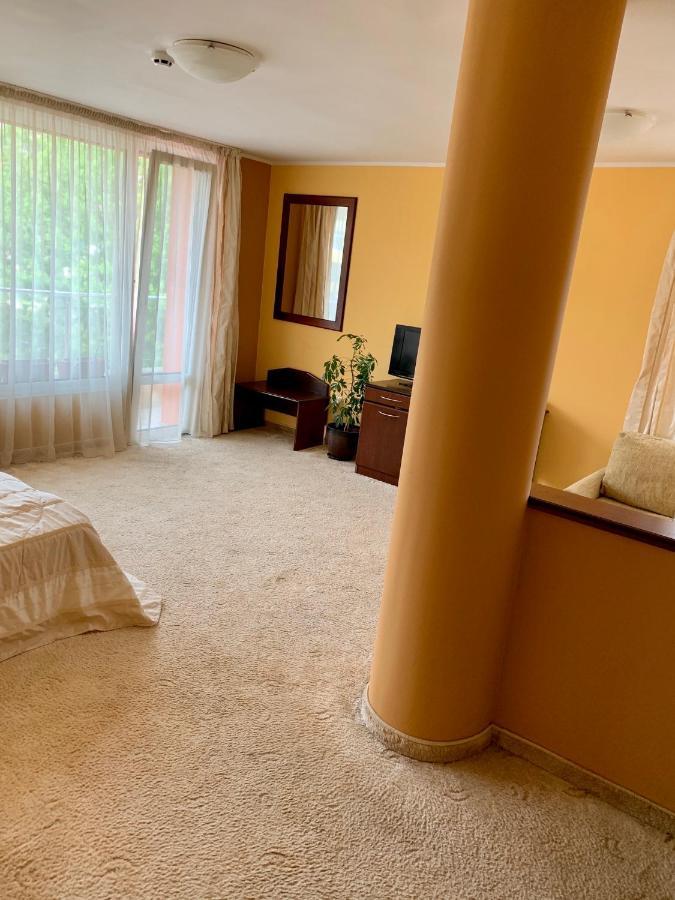 Hotel Elena Veliko Tarnovo Luaran gambar